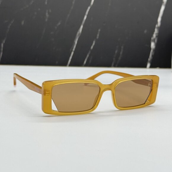 NEW FE40164I 44J FENDI SQUARE ORANGE WOMEN FENDI SUNGLASSES - Picture 1 of 10